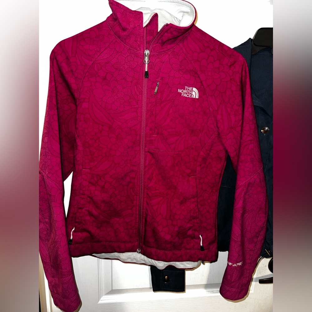 The North Face Women's Fuchsia Ski Jacket Sz XS